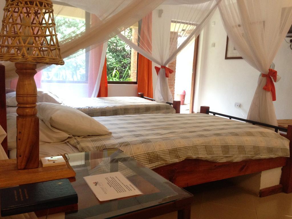 Outpost Lodge Arusha Habitación foto