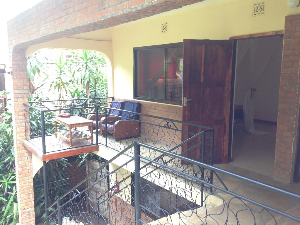 Outpost Lodge Arusha Habitación foto